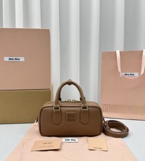 미우미우 아르카디 가죽백(스몰) 5BB142,5BB148