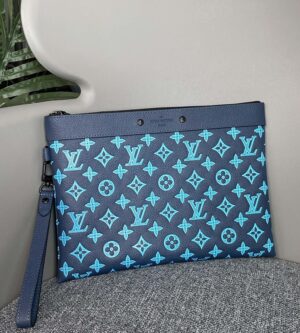 루이비통 23SS 포쉐트 투고 클러치백 M82321