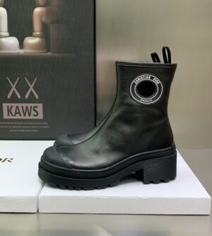 디올 심볼 앵클 부츠 블랙 KCI770VSO 신발