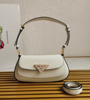 프라다 브러쉬드 가죽 숄더백 1BD345