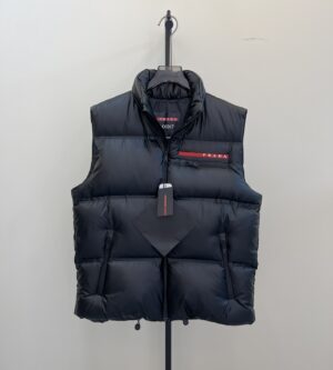 프라다 라이트 나일론 컨버터블 패딩 조끼