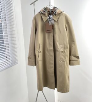 버버리 체크 후드 코튼 개버딘 트렌치 코트 80726771