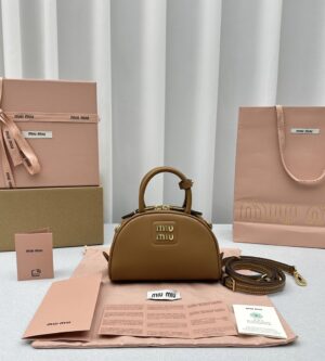 미우미우 가죽 탑 핸들 백 미니 숄더백 5BP085