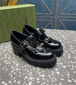 구찌 홀스빗 메리 제인 로퍼 758285