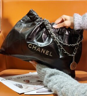 샤넬 24C 22백 직사각 뉴사이즈 (4컬러) 금장/은장 AS4486