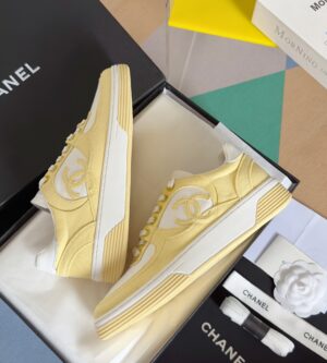 샤넬 CC 로고 스니커즈 G45352