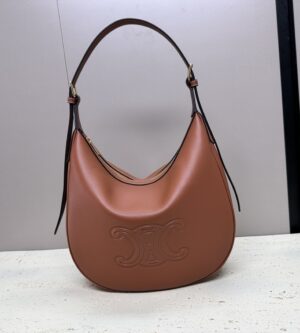 셀린느 엘로이즈백 트리옹프 캔버스 114712FQM