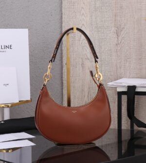 셀린느 아바 미디움 숄더백 196923