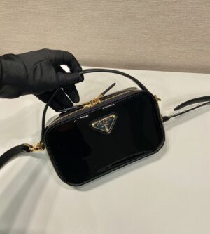 프라다 오데뜨 페이턴트 미니백 1BH206