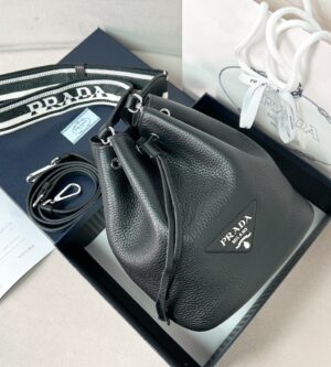 프라다 폴로 레더 버킷백 여성 가죽 복조리백 1BE060