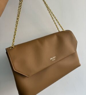 프라다 라지 숄더백 1BD368