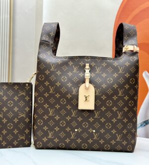 루이비통 아틀란티스 GM 토트백 M46817