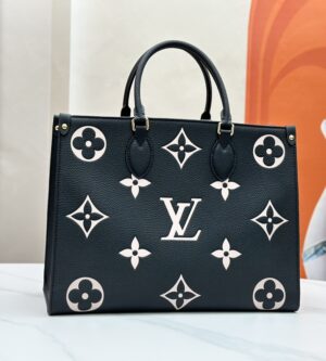 루이비통 온더고 MM 사이즈 토트백 M45494