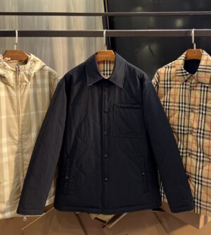 버버리 프란시스 양면 퀼팅 자켓 8049139