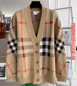 버버리 체크 울 블렌디드 자카드 가디건 80391531