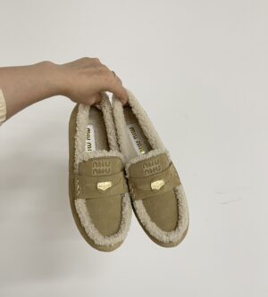 미우미우 스웨이드 시어링 페니 로퍼 5D273E 신발