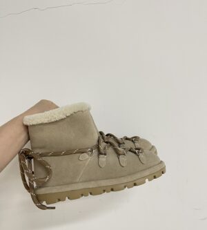 미우미우 스웨이드 부티 시어링 부츠 5T314E