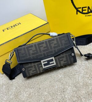 펜디 남성 바게트 백 소프트트렁크 FF 브라운 7VA565