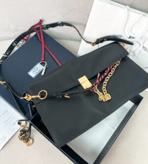 프라다 라지 소프트 사운드 숄더백 1BD378