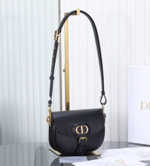디올 바비 백 미듐 블랙 숄더백 M9337USKU