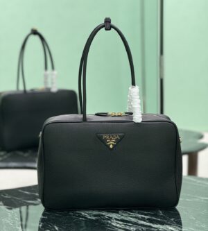 프라다 라지 가죽 탑 핸들 토트백 1BB128