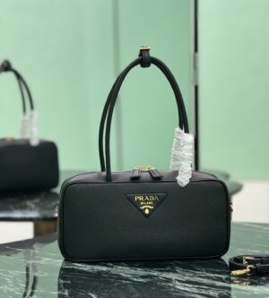 프라다 미디엄 가죽 토트백 1BB126