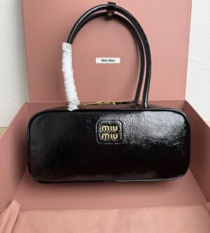 미우미우 25SS 나플락 보 토트백 5BB173