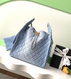 샤넬 25SS 25백 미듐 데님 CC로고 포켓 호보백 체인 스트링 워싱 블루 블랙AS5311