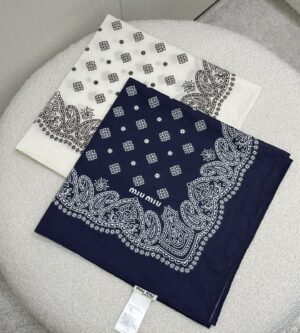 미우미우 프린트 포플린 스카프 5FF004