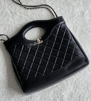 샤넬 31백 스몰 블랙 금장 AS4853
