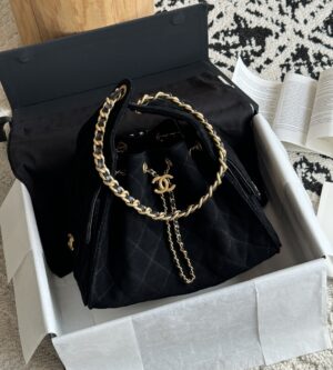 샤넬 25C 크루즈 호보백 25백 스웨이드 스몰 CC 포켓 체인 스트링 블랙 AS5293