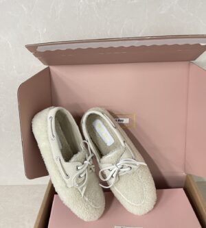 미우미우 시어링 로퍼 5D525E