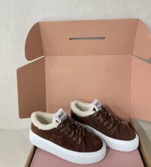 미우미우 스웨이드 시어링 스니커즈 5E389E