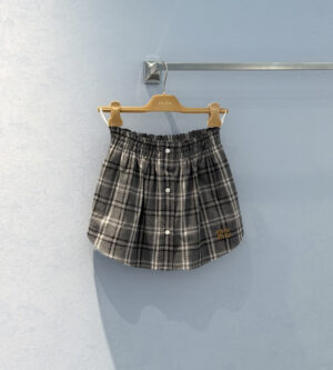 미우미우 체크 플라넬 미니스커트 MG2603
