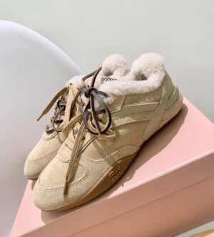 미우미우 김나지움 스웨이드 시어링 스니커즈 5E428E