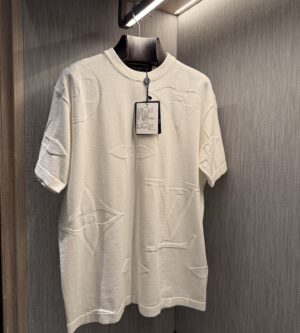 루이비통 모노그램 반팔 코튼 티셔츠 크루넥 밀키 화이트 1AIWFP