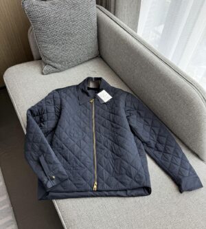 루이비통 퀼티드 모노그램 오버셔츠 자켓 1AIJRH