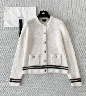 샤넬 25FW 코코네쥬 알파카 캐시미어 가디건 P79705
