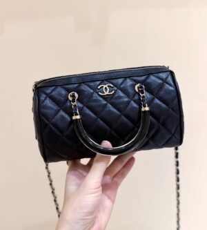 샤넬 25C 크루즈 미니 볼링백 체인 탑핸들 램스킨 토트백 AP4411