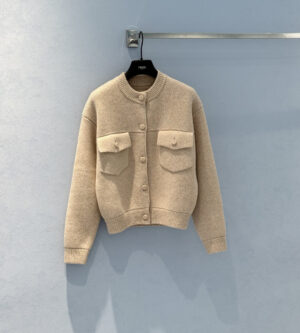 펜디 버튼업 니트 크루넥 가디건 FZJ600AYM2