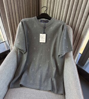 루이비통 LV 블라종 엠브로이더드 반팔 크루넥 니트 1AJDXJ