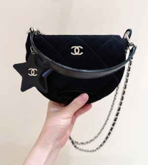 샤넬 코코네쥬 벨벳 미니 체인백 별가방 블랙 AP4791