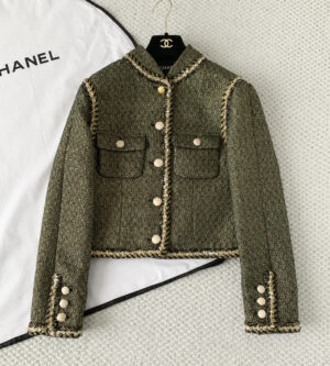 샤넬 25FW 골드 블랙 트위드 자켓 P80465