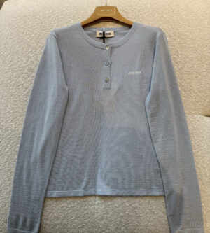 미우미우 헨리 크루넥 니트 MML03A