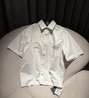 루이비통 엠벨리시드 반팔 셔츠 1AIMIC