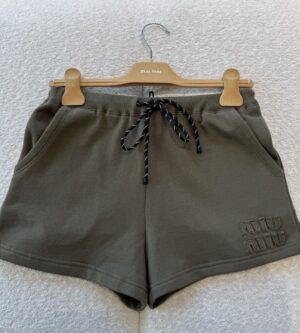 미우미우 반바지 MJP359