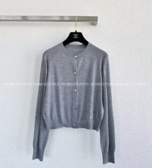 샤넬 26P 캐시미어 실크 가디건 그레이 P81418 26SS