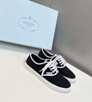 프라다 드릴 패브릭 스니커즈 2EE467