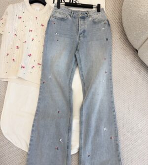 디올 아무르 도브 앤 로즈 자수 플레어 진 청바지 코튼 데님 라이트 블루 622P80V3218