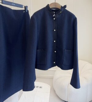 디올 부클레 크롭 자켓 621V07A1761